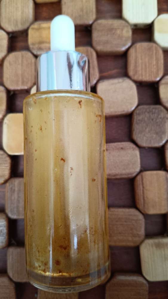 Home made calendula facial oil with propolis