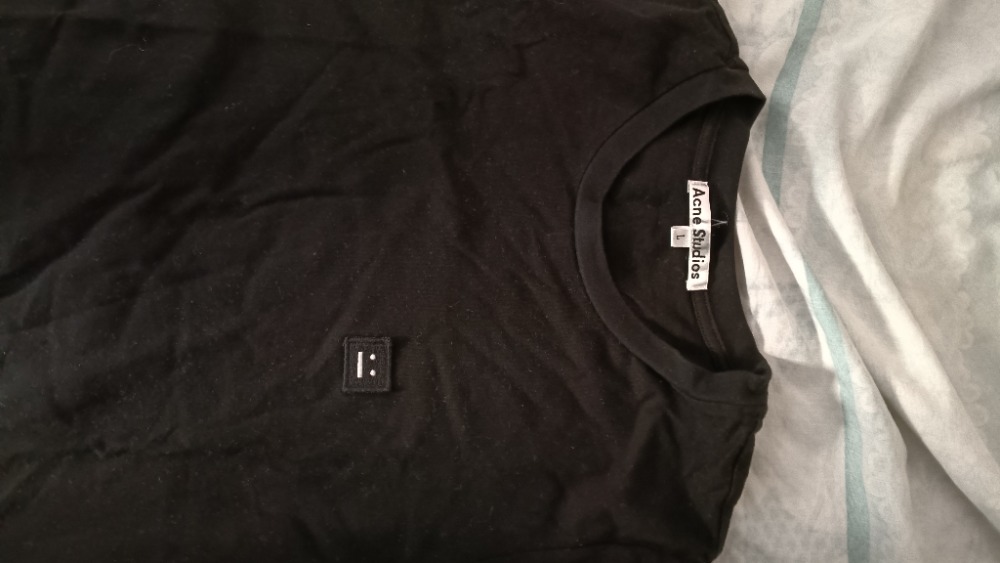 Acne black cropped t-shirt