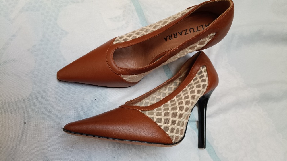 Brown heels with mesh details by Altuzarra