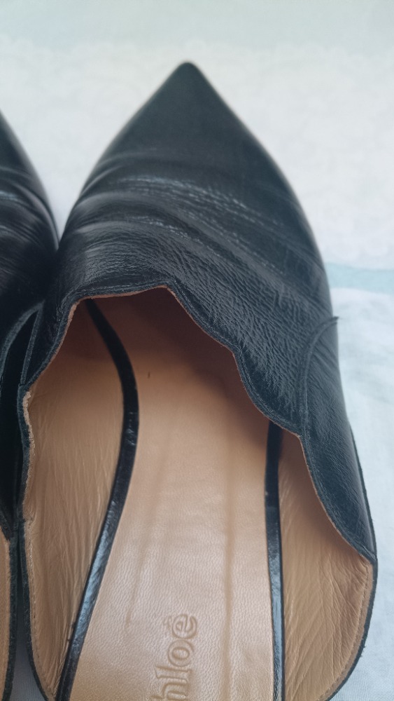 Black patent leather mules slippers by Chloe