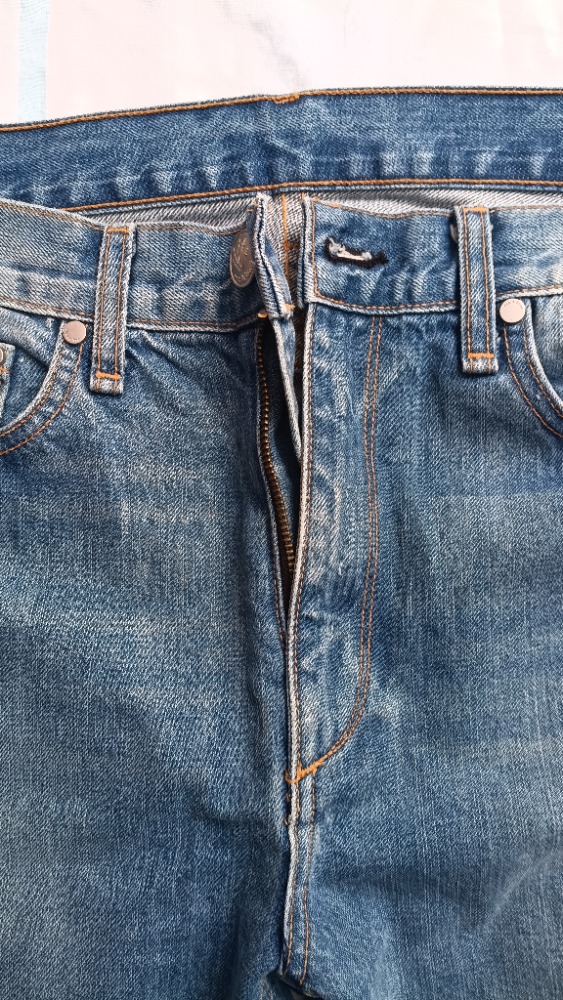 Cropped blue jeans by Rag and Bone