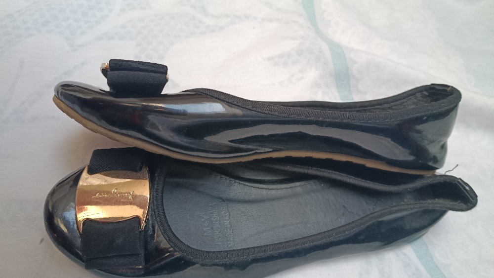 YSL flat shoes with a bow