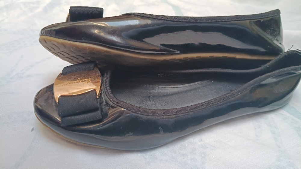 YSL flat shoes with a bow