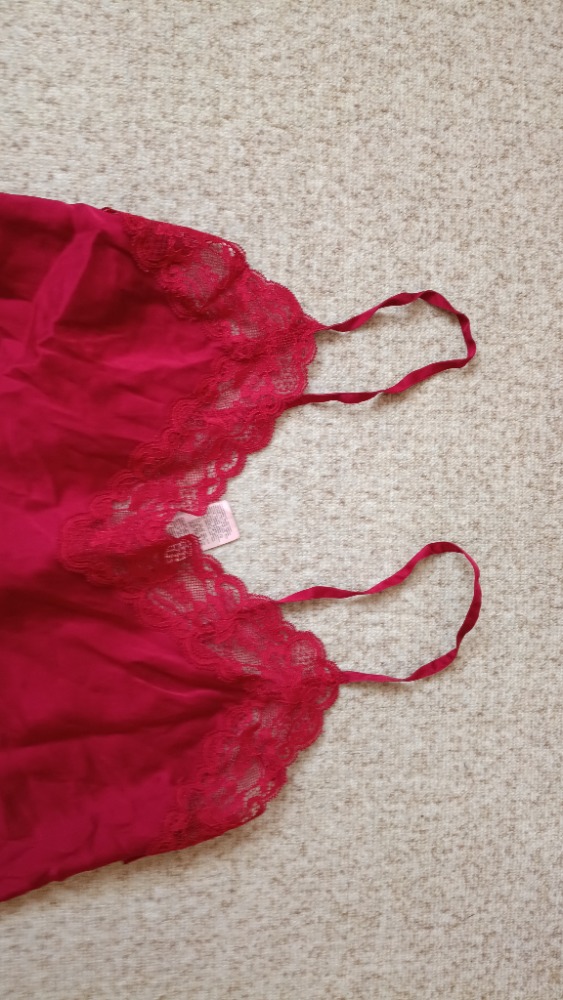 Red silk slip top by Intimissimi